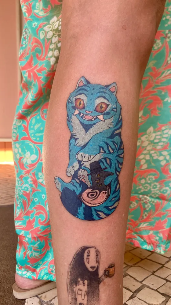 Tatuagem a cor feita pela Mara no Lonely Hearts Club Tattoo, Torres Vedras